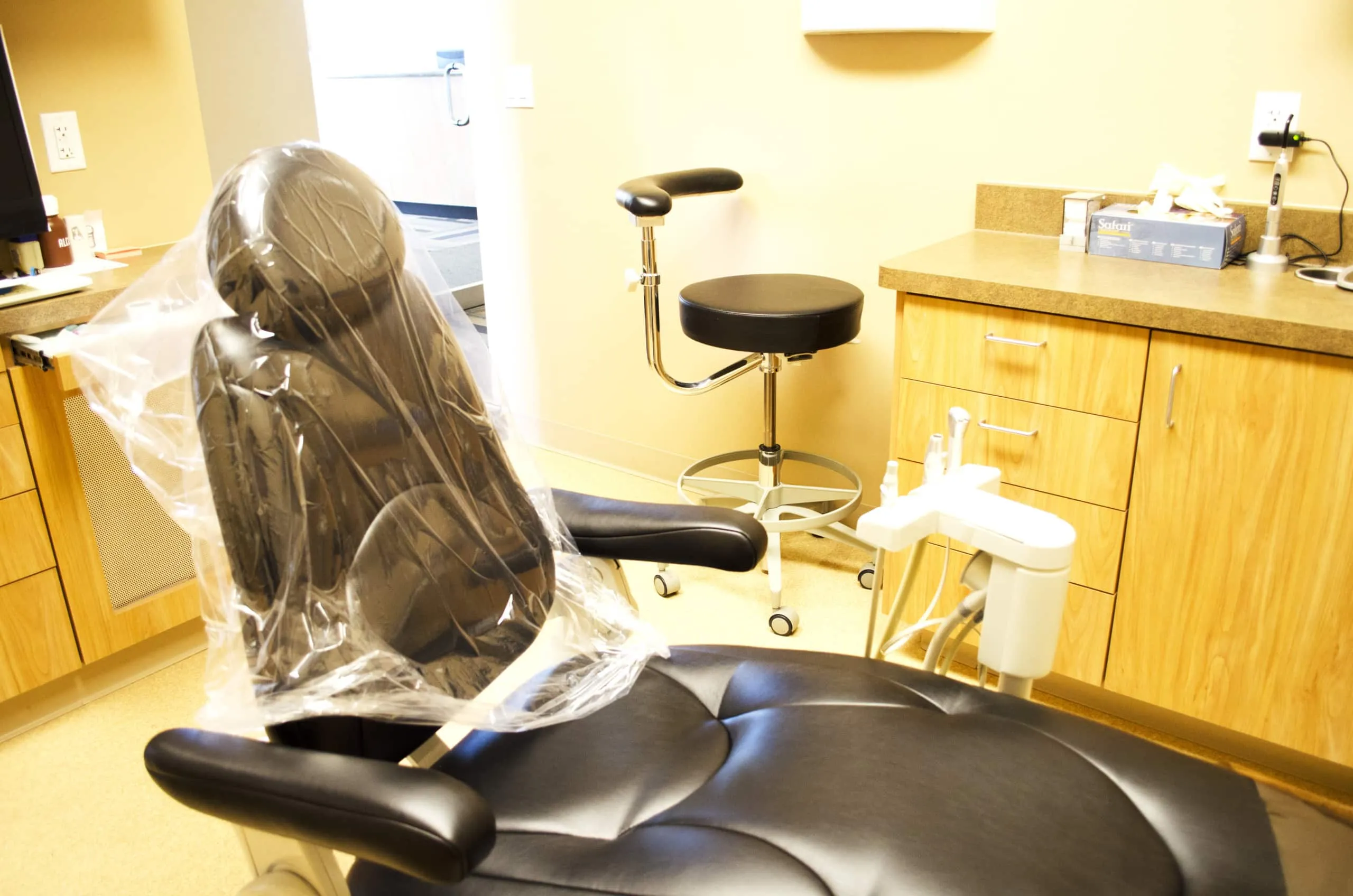 Dentist Office Work Chair Aesthetic Dentistry in Glendale, AZ